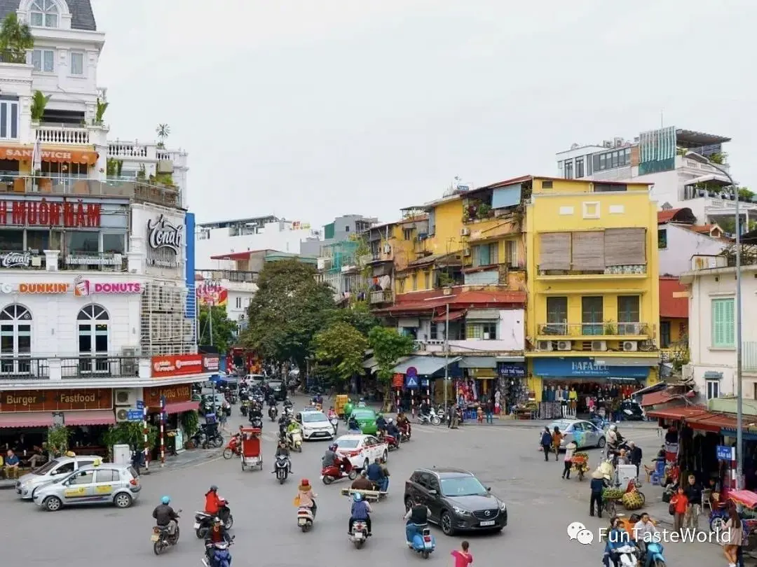 Hanoi-In Hanoi, the capital of Vietnam, 4 old restaurants well known to loca