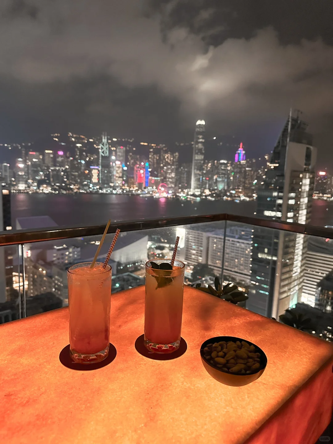 Hong kong-Eyebar, an open-air bar overlooking Victoria Harbour, offers 270-degree views of the city at night