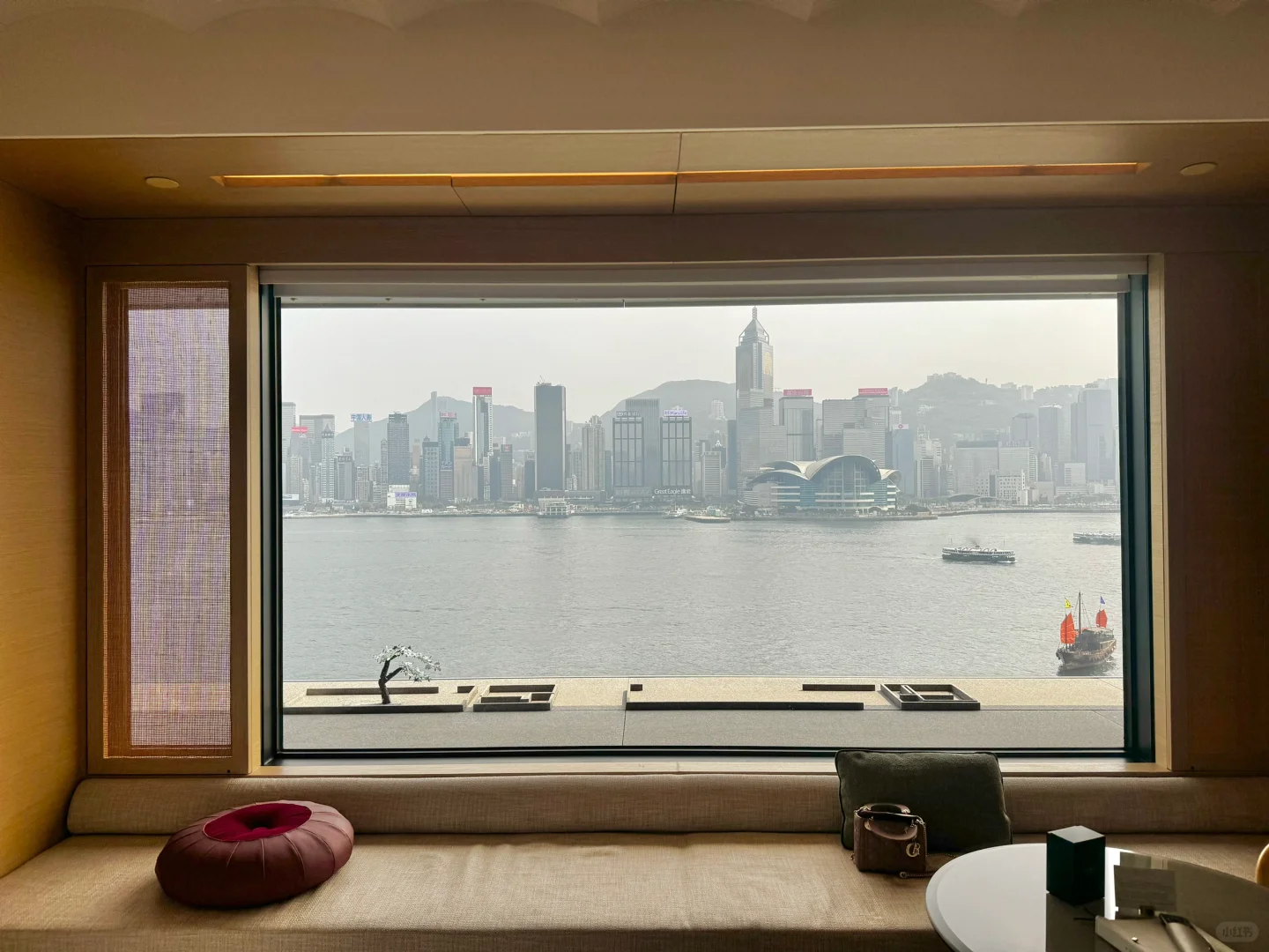 Hong kong-The Regent Hotel in Hong Kong offers a small gift every day when you stay