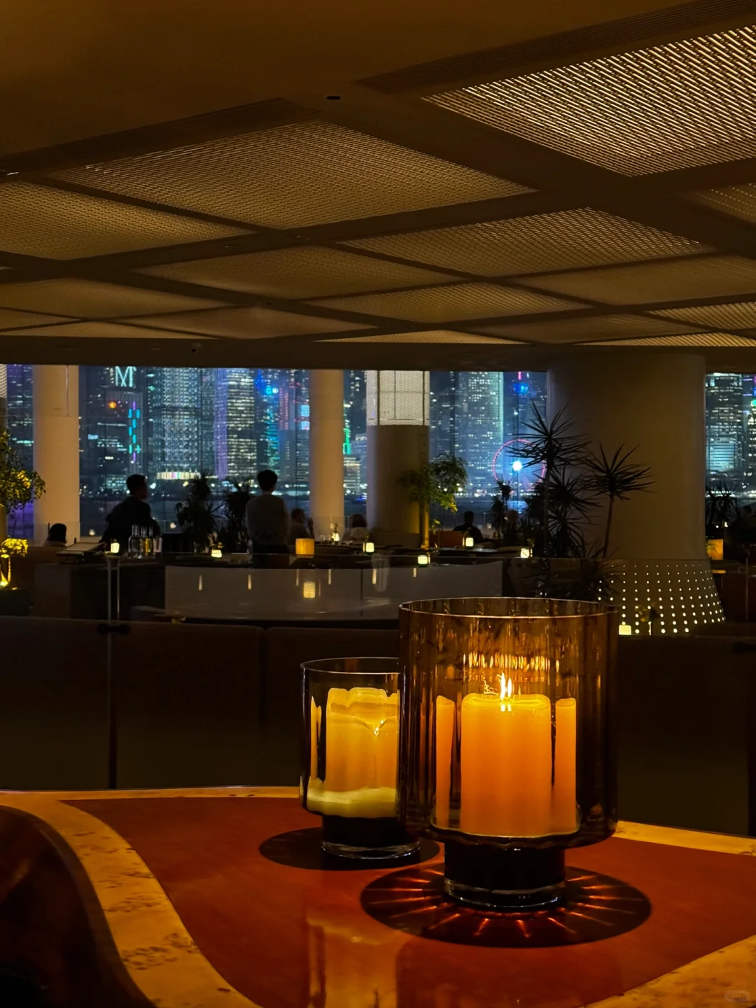 Hong kong-The Regent Hotel in Hong Kong offers a small gift every day when you stay