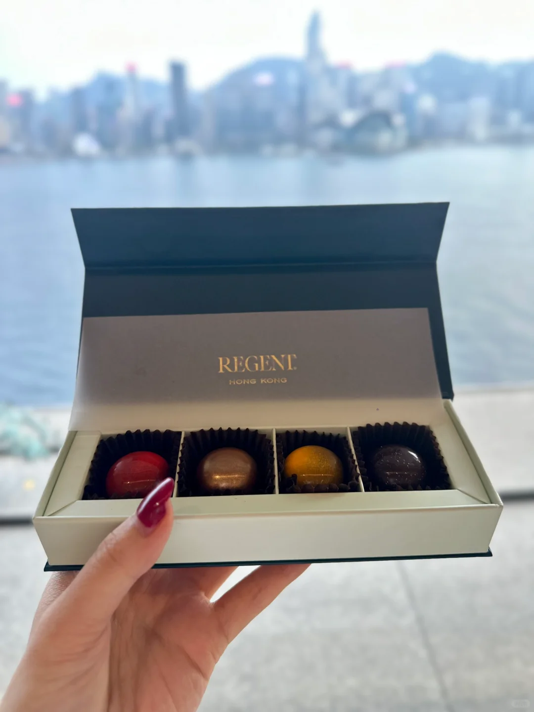 Hong kong-The Regent Hotel in Hong Kong offers a small gift every day when you stay