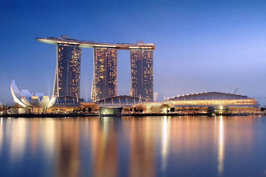 Singapore-Here are 10 hotels in Singapore that feel like a vacation destination, each with its own unique features