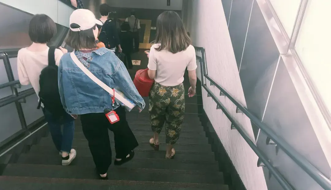 Tokyo-A guide to shopping in Tokyo for girls: Shimokitazawa: Go shopping with your bestie instead of dating