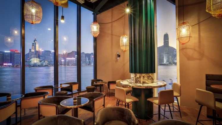 Hong kong-A great place for couples to date! 16 rooftop bars and open-air restaurants for high-altitude romance