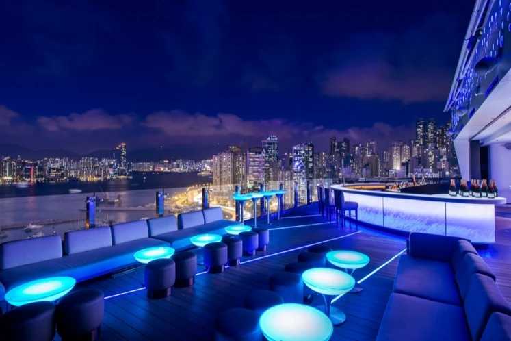 Hong kong-A great place for couples to date! 16 rooftop bars and open-air restaurants for high-altitude romance