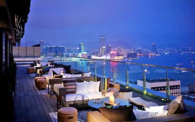 Hong kong-A great place for couples to date! 16 rooftop bars and open-air restaurants for high-altitude romance