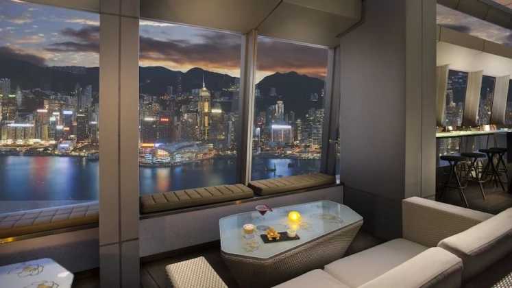 Hong kong-A great place for couples to date! 16 rooftop bars and open-air restaurants for high-altitude romance