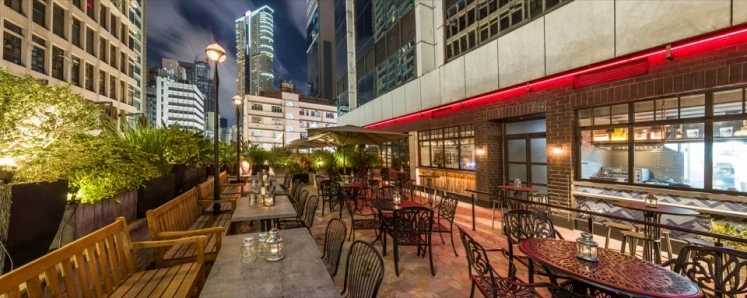 Hong kong-A great place for couples to date! 16 rooftop bars and open-air restaurants for high-altitude romance