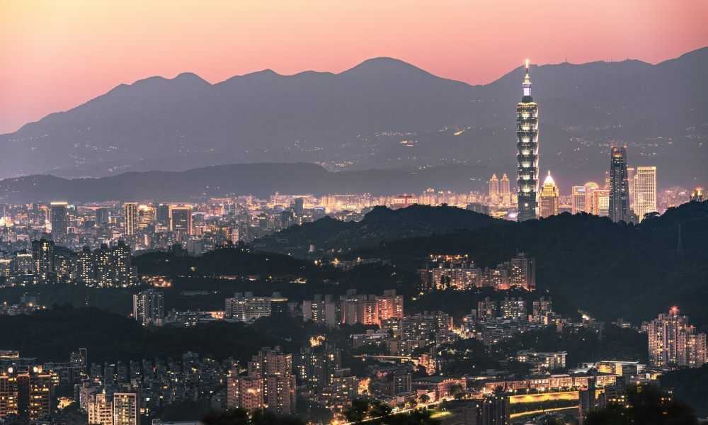 Taiwan-Nightlife in Taipei is never boring! Good place for night view 2024