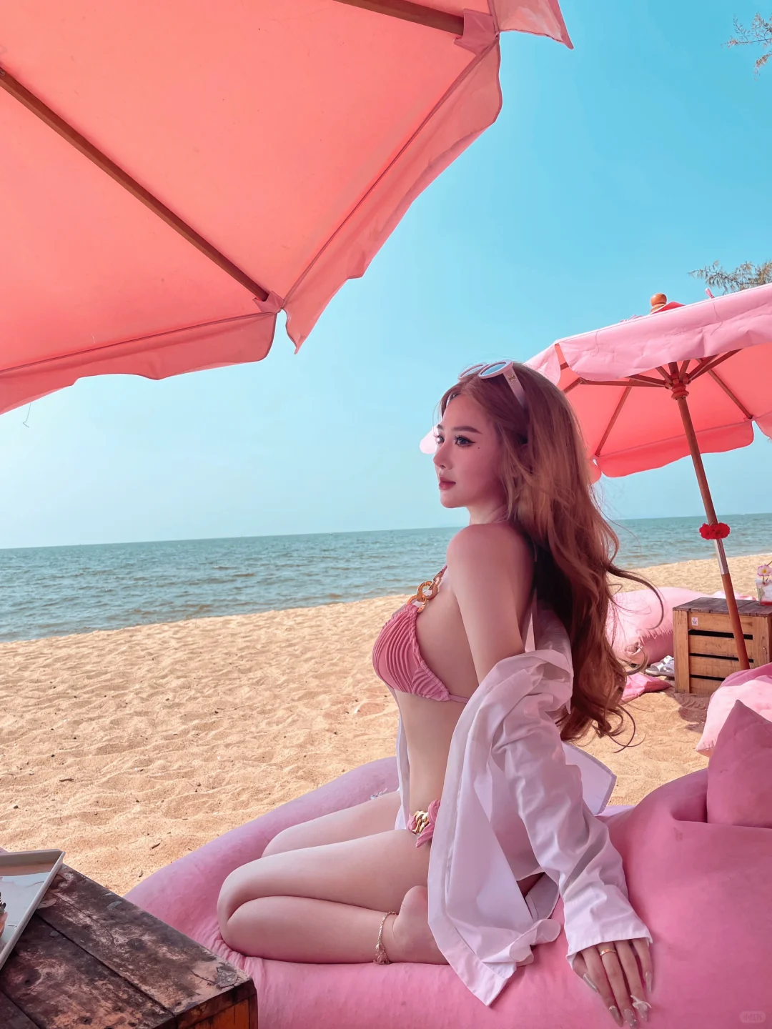 Pattaya-Pattaya Pink Beach, I played with my bestie, and I must wear pink clothes