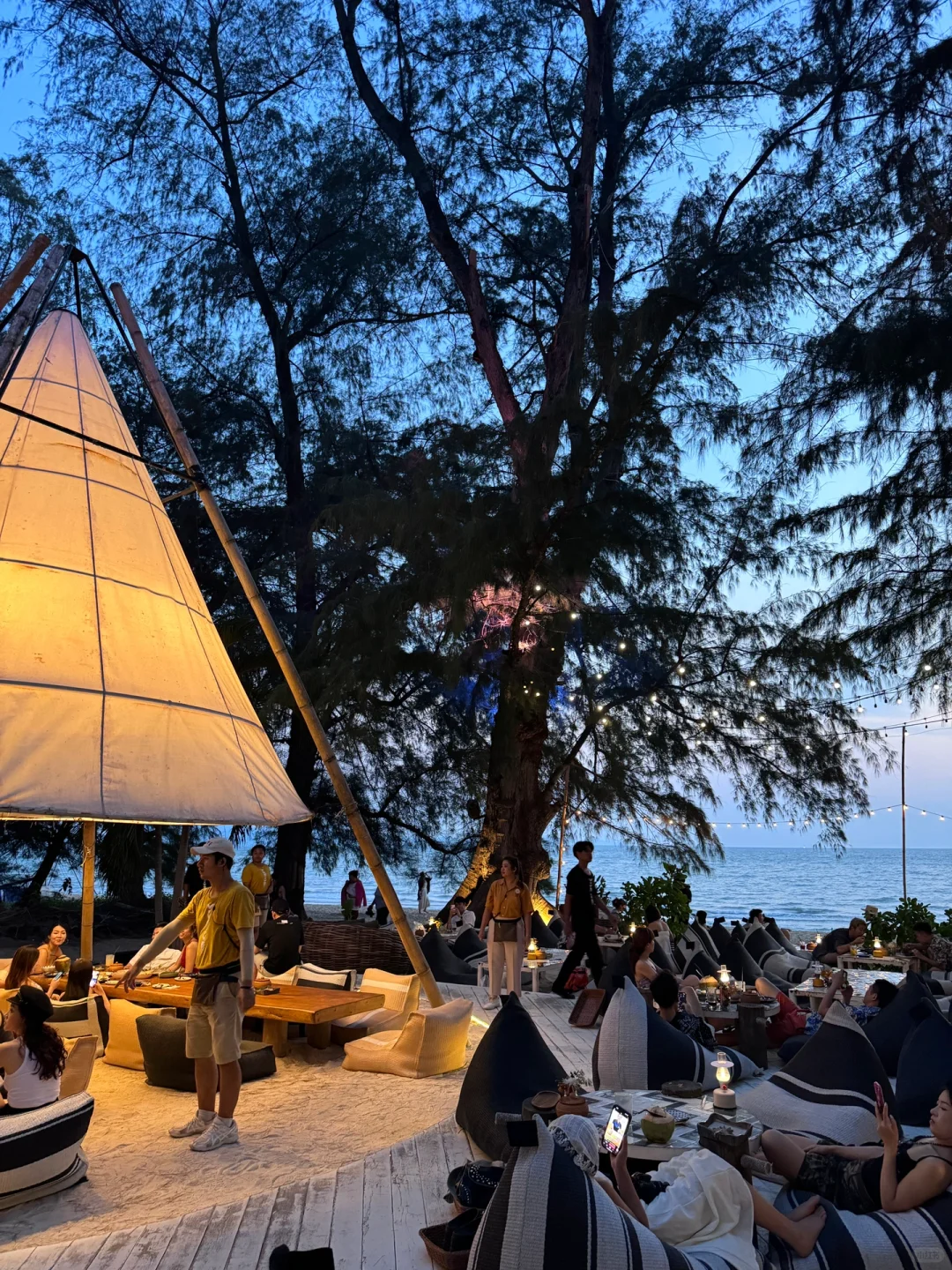 Pattaya-CAVE Experience, the Most Beautiful Sunset Restaurant in Pattaya, Thailand