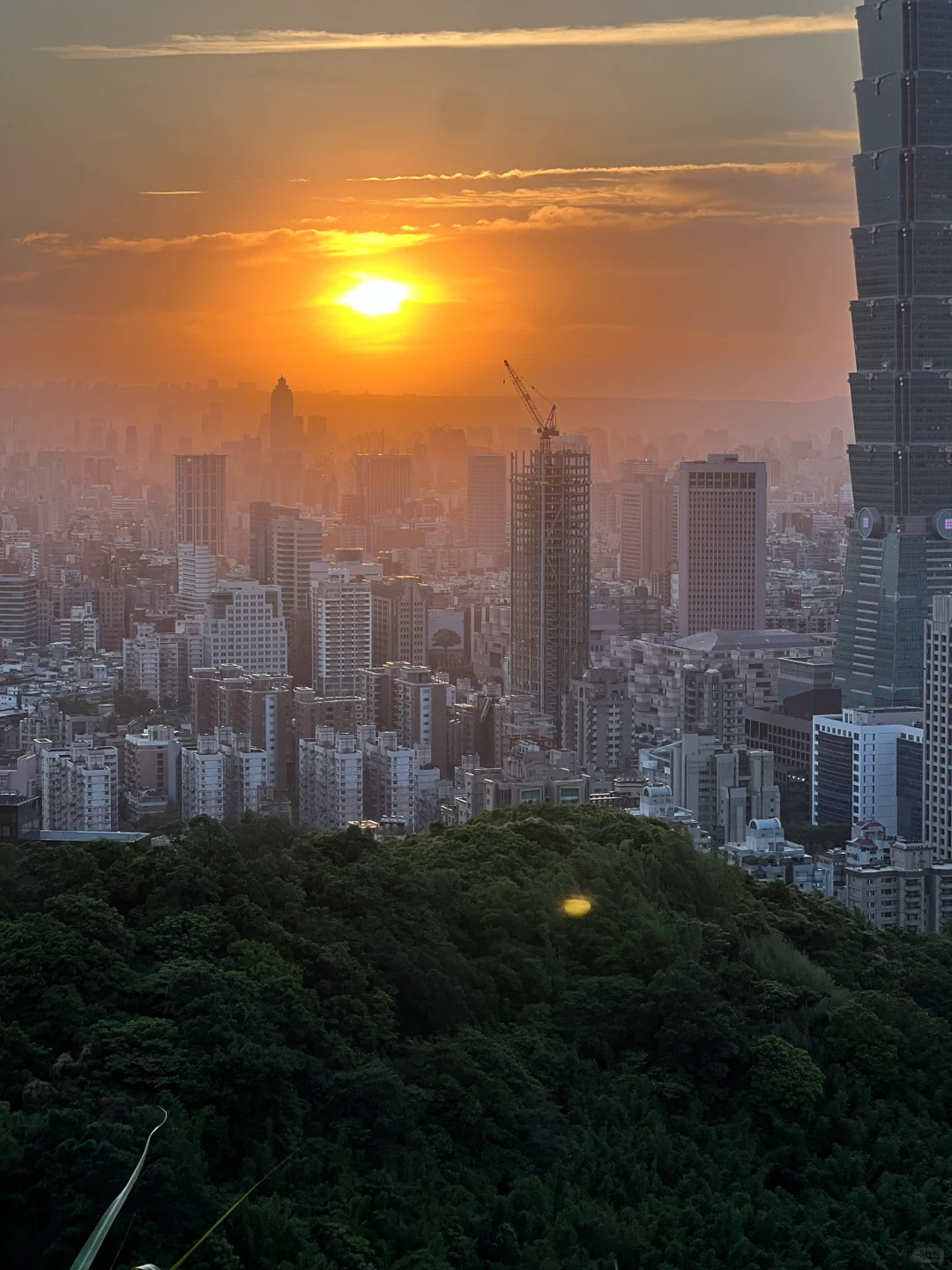 Taiwan-Xinyi Xiangshan Trail in Taipei City, the sunset worth waiting for