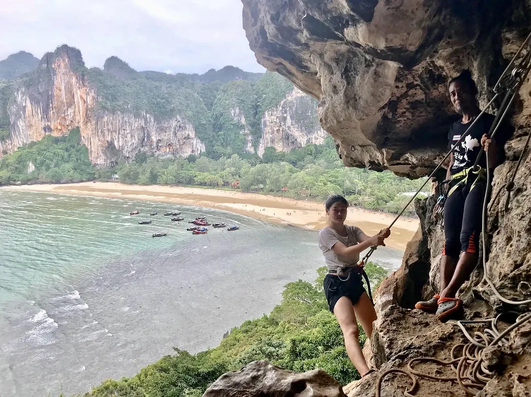 Krabi-Traveling in Thailand: Rock climbing in Krabi, a town with a European feel