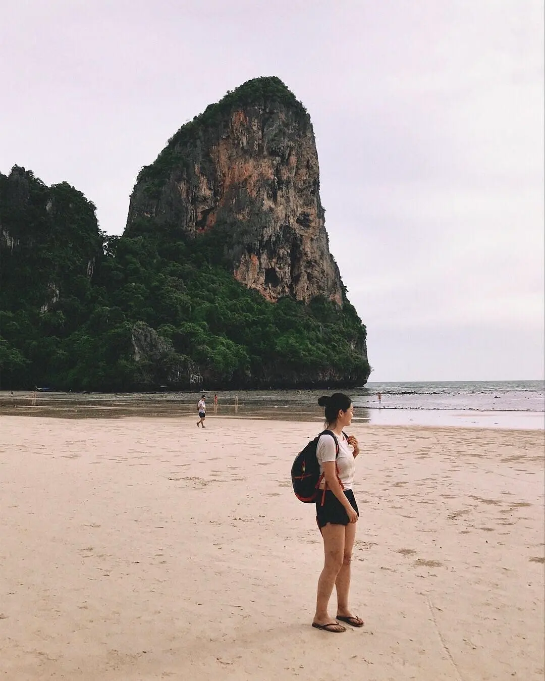 Krabi-Traveling in Thailand: Rock climbing in Krabi, a town with a European feel