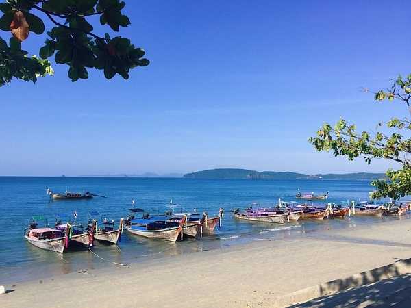 Krabi-South and Blue, Krabi, Thailand is not responsible for travel notes~