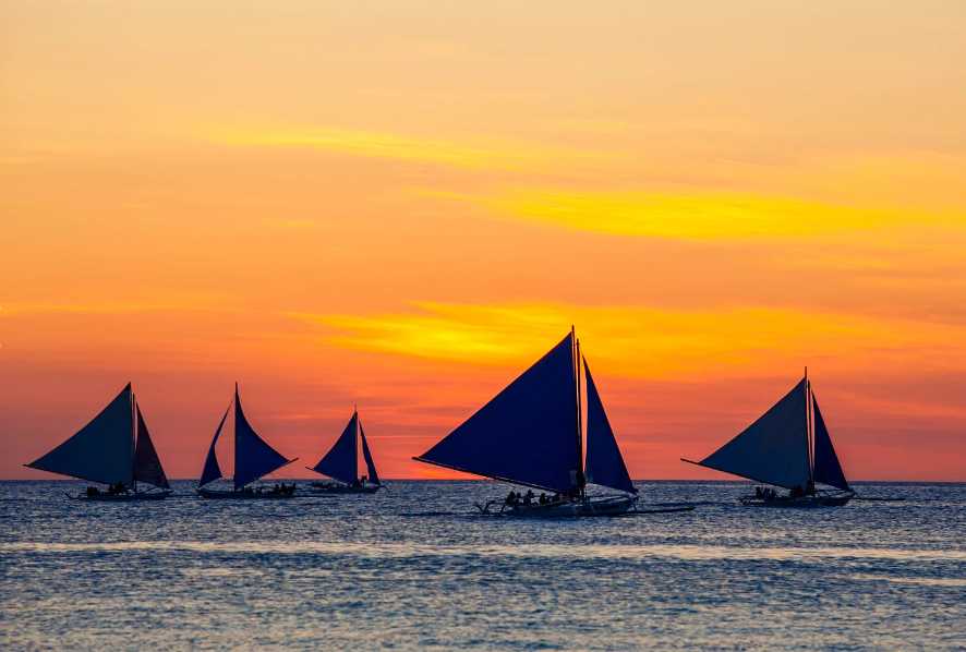 Boracay-Boracay's nightlife is unforgettable and is the reason I want to travel there many times.