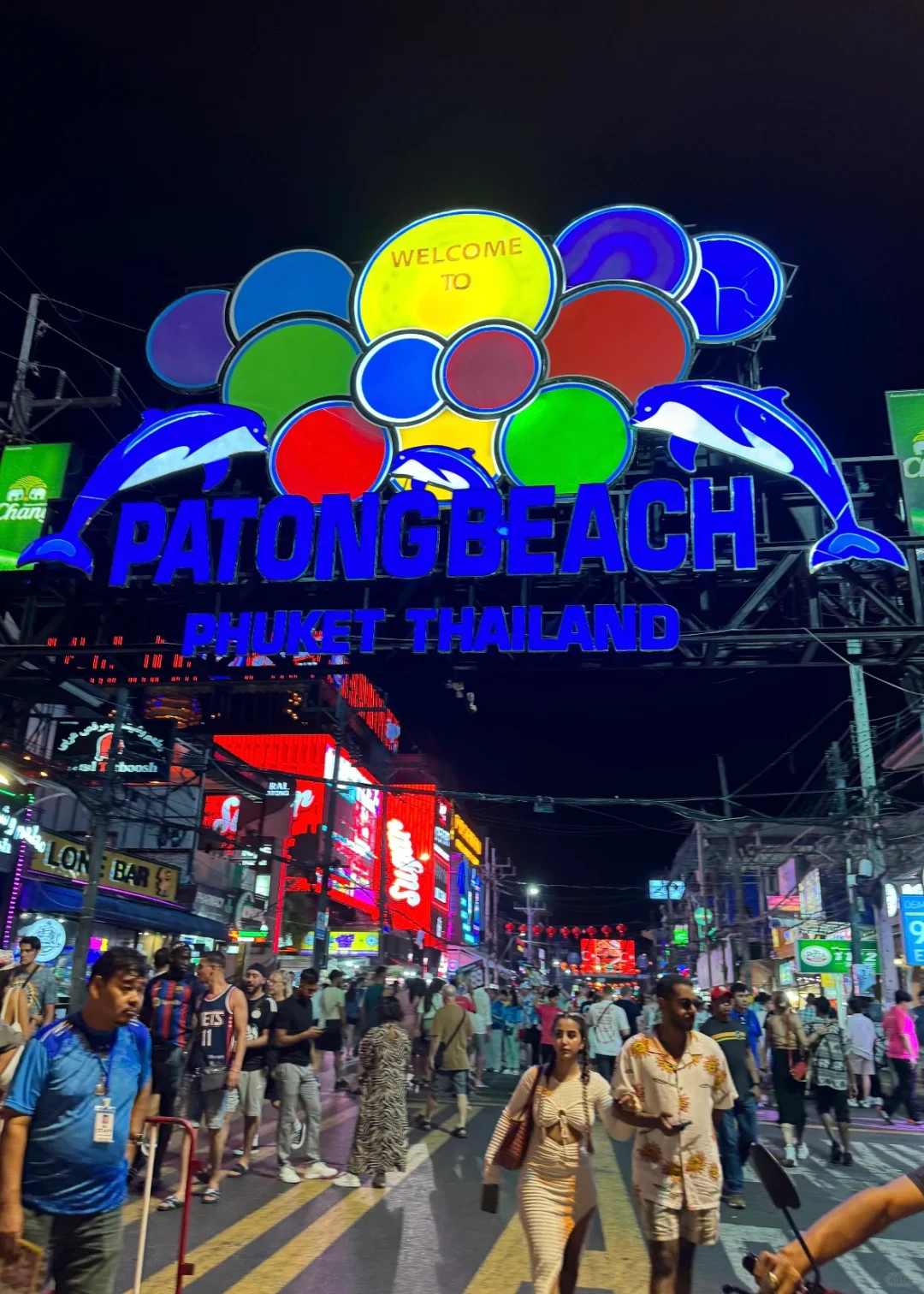 Phuket-The most complete guide to Patong Beach bars in Phuket, a paradise for men