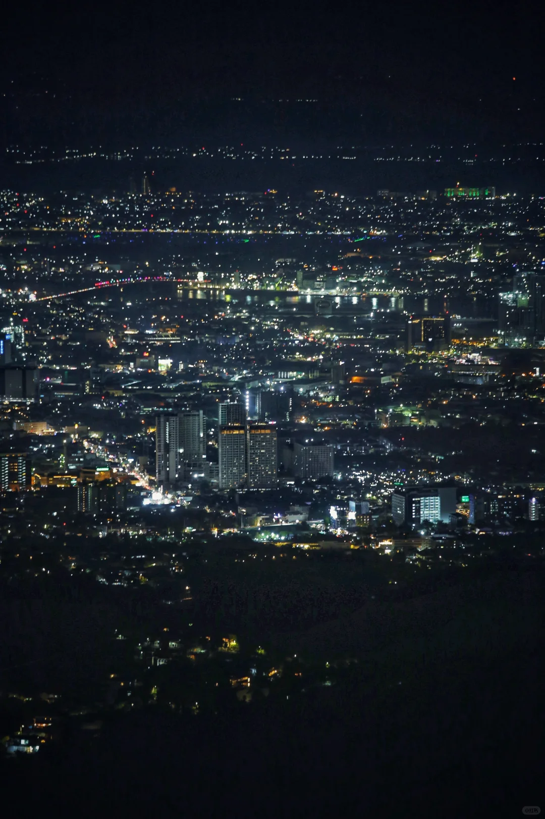 Cebu-Night view of TOPS CEBU mountaintop in Cebu🌃, Philippines, playing music and dancing