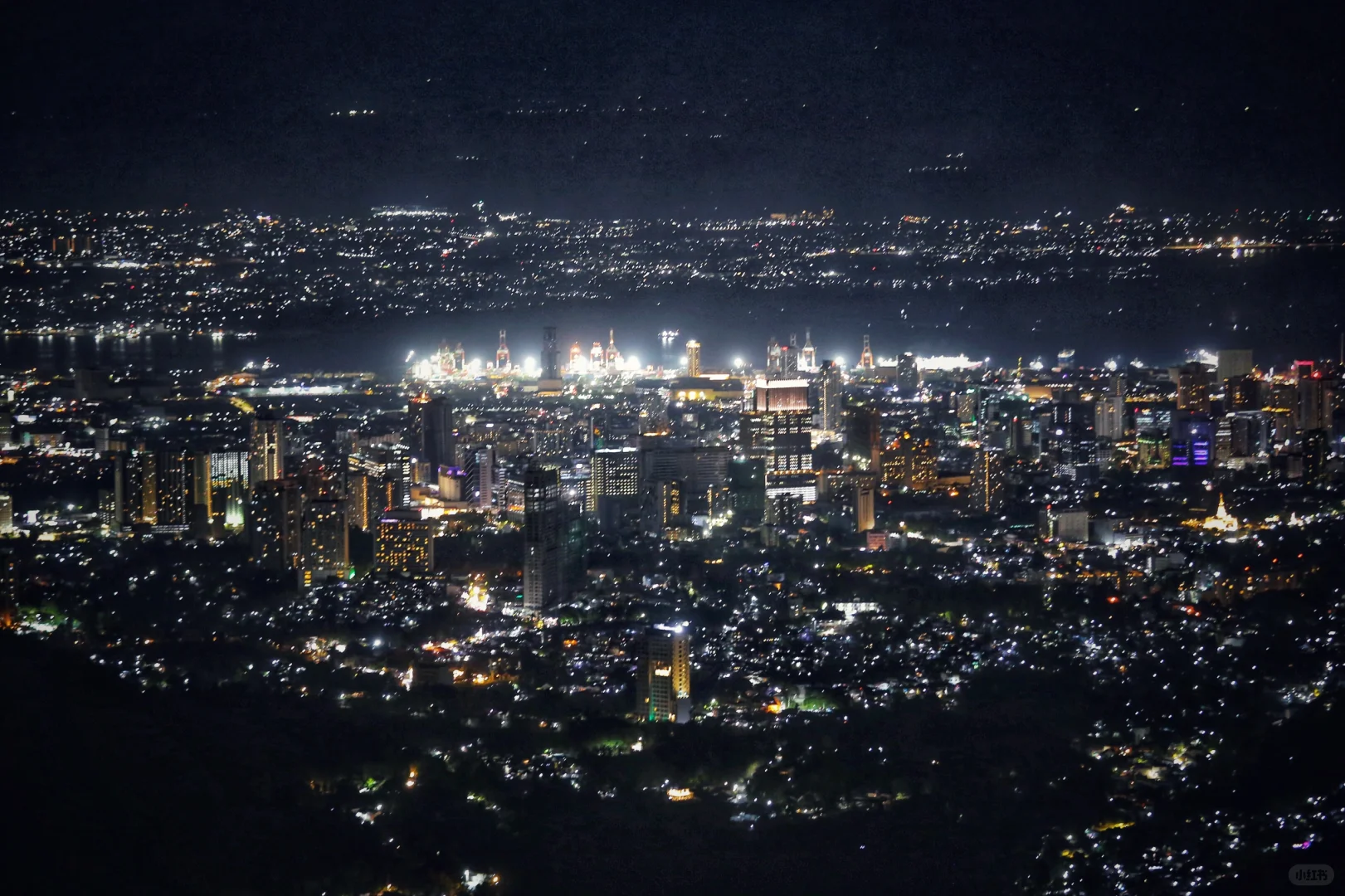 Cebu-Night view of TOPS CEBU mountaintop in Cebu🌃, Philippines, playing music and dancing