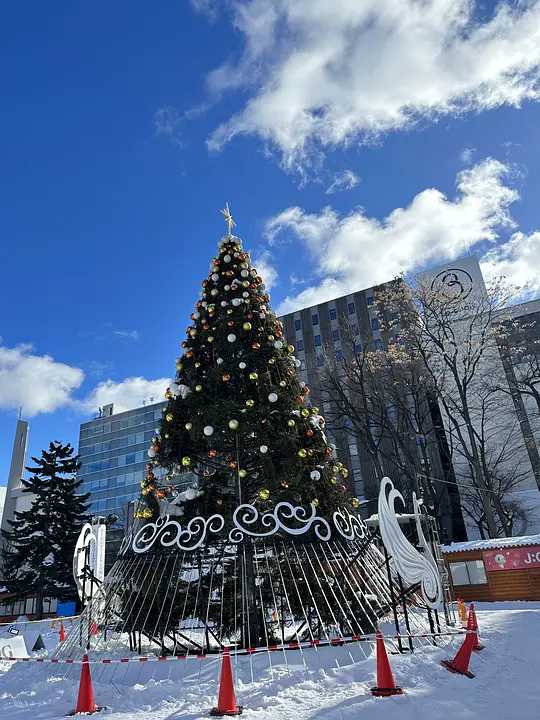 Sapporo/Hokkaido-Sapporo TV Tower, sunny after snow, strolling on the streets of Sapporo