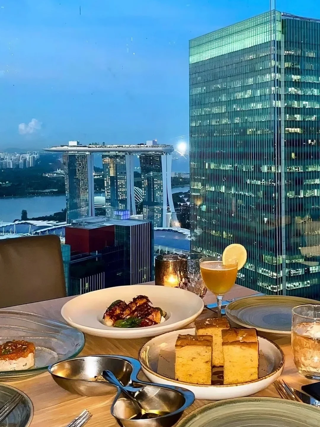 Singapore-In Singapore, these 6 night view bars are very impressive, each with its own characteristics