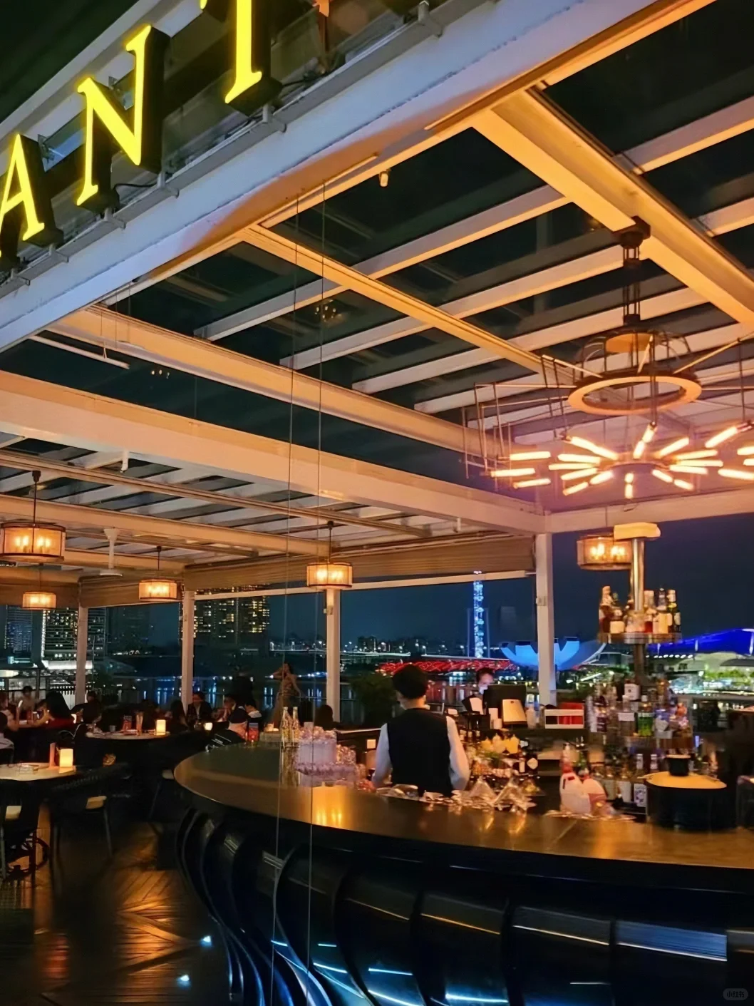 Singapore-In Singapore, these 6 night view bars are very impressive, each with its own characteristics