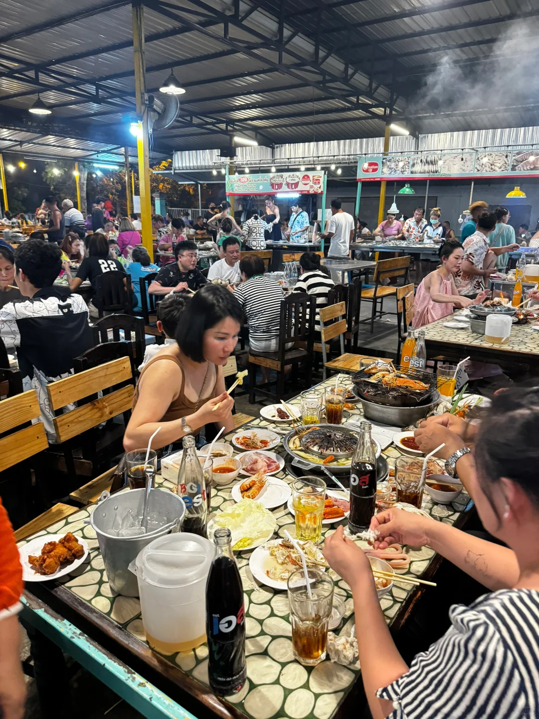 Chiang Mai-Anda grilled pork & seafood Chiang Mai，10 yuan per person to eat until you are full