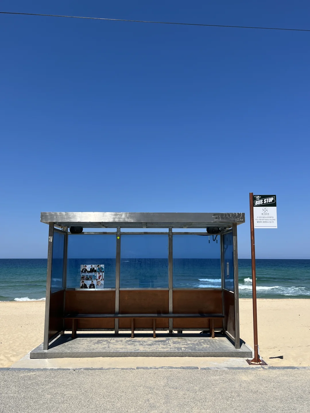 Seoul-I saw the beautiful jelly sea in Gangneung. It was the first time I saw such a beautiful sea.