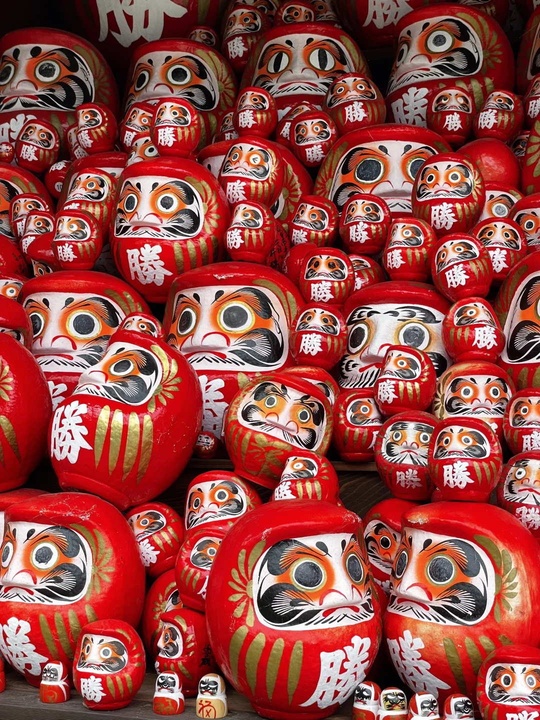 Osaka-Katsuoji Temple in Osaka, Daruma dolls are everywhere and very cute