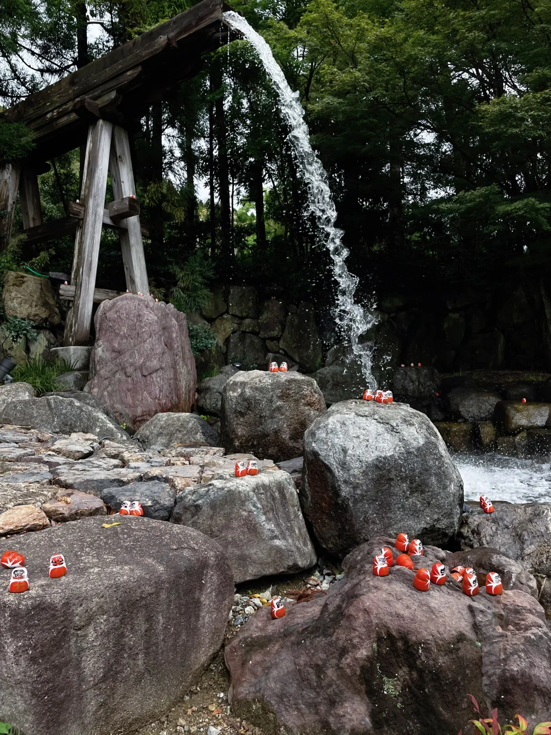 Osaka-Katsuoji Temple in Osaka, Daruma dolls are everywhere and very cute