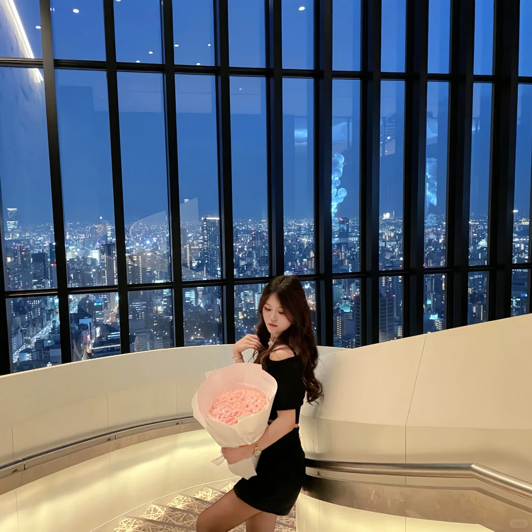 Osaka-Osaka night view 40 Sky Bar & Lounge, with live violin performance