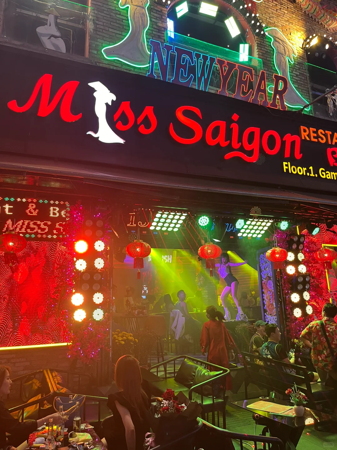 Ho Chi Minh-Guide to Pham Nguyen Bar Street in Saigon: Experience Southeast Asian nightlife