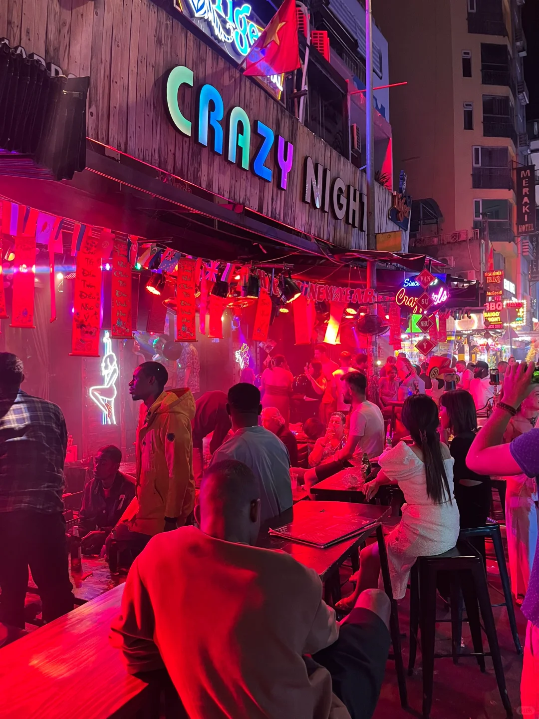 Ho Chi Minh-Guide to Pham Nguyen Bar Street in Saigon: Experience Southeast Asian nightlife