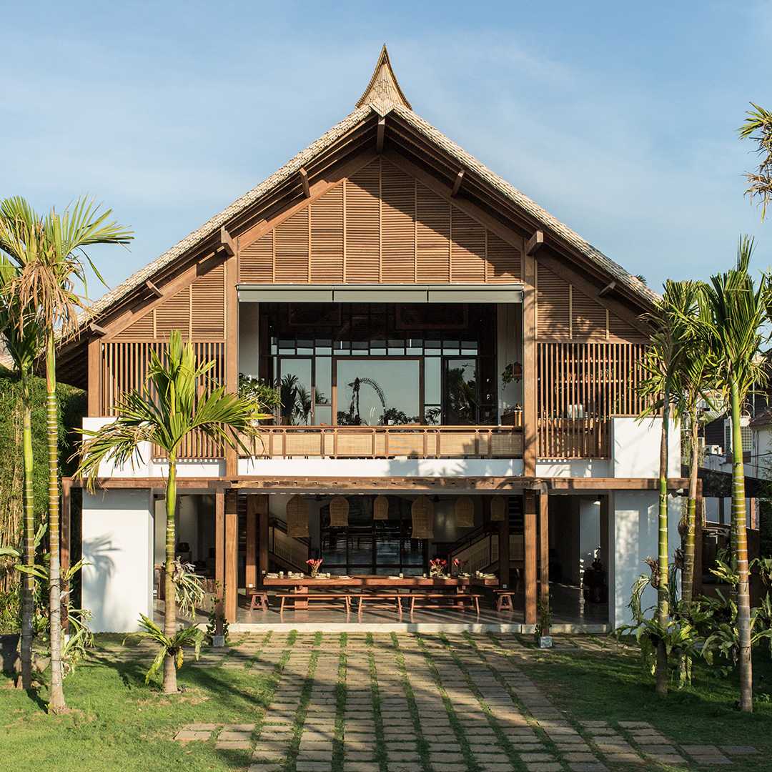 Bali-John Hardy Boutique & Gallery at Seminyak, wooden house style