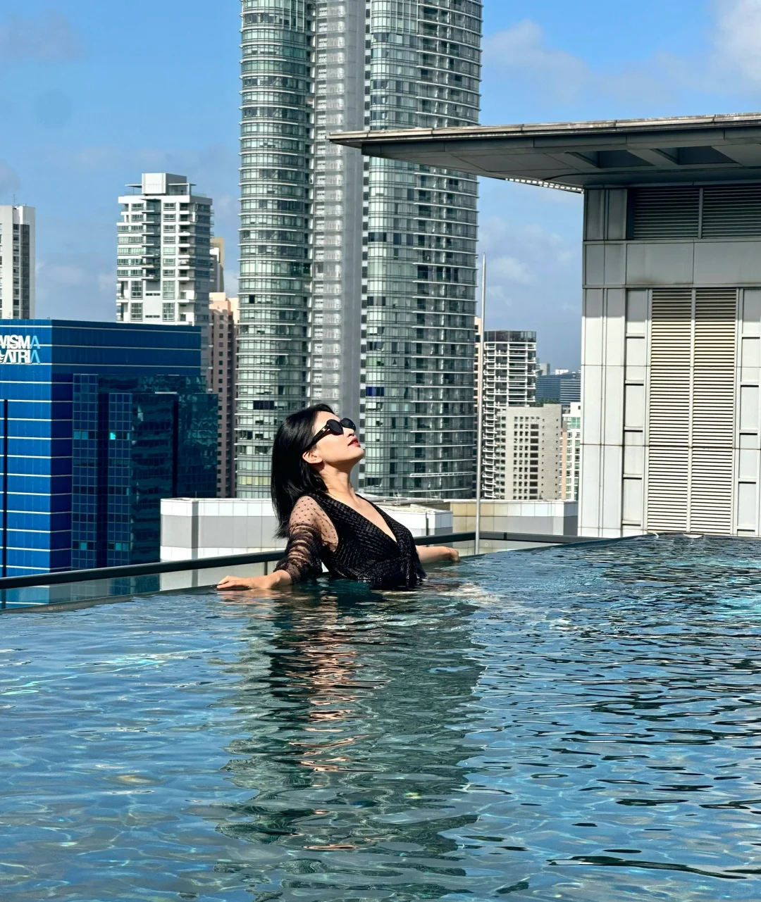 Singapore-COMO Metropolitan Singapore features an aromatherapy ambience and an infinity pool