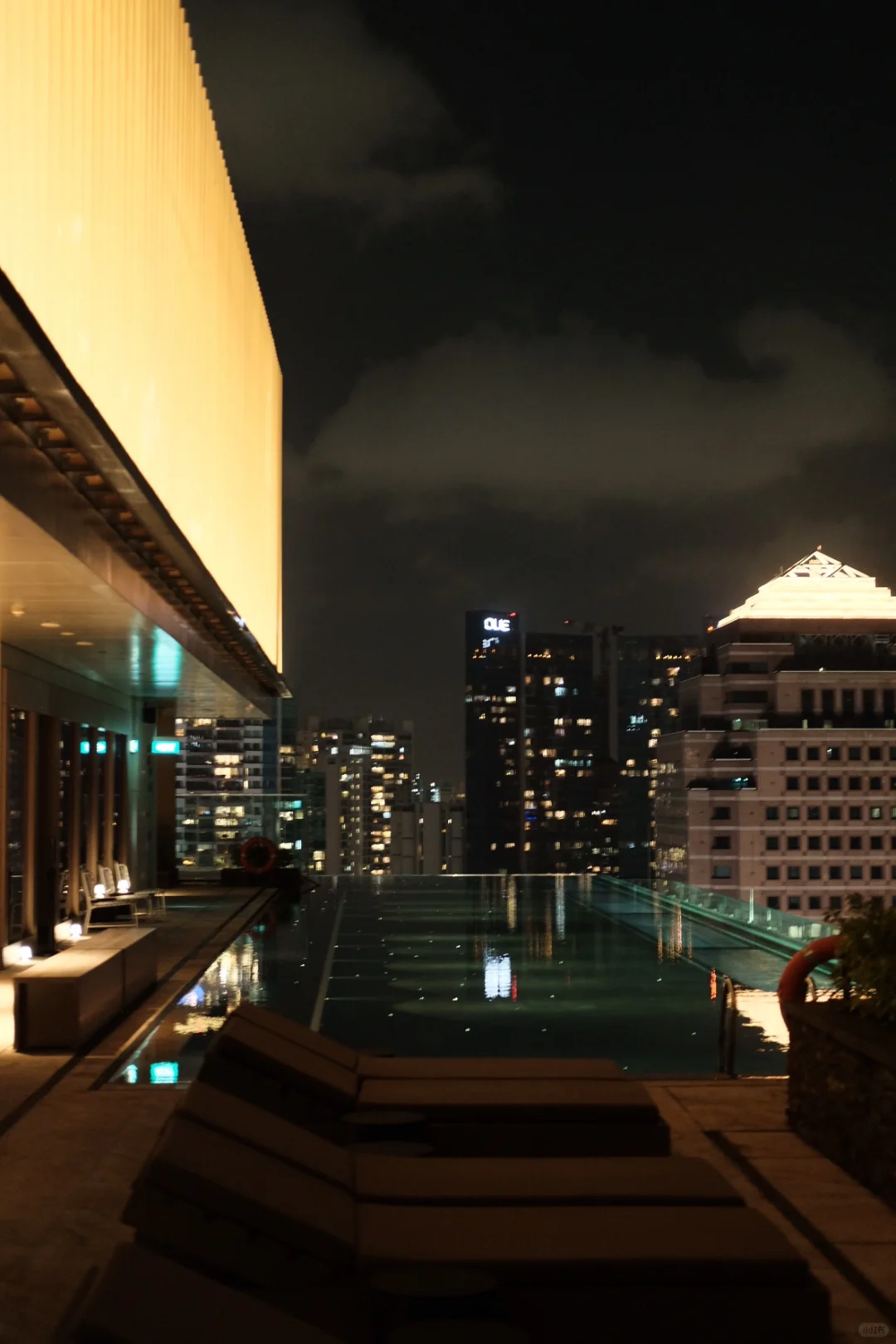 Singapore-COMO Metropolitan Singapore features an aromatherapy ambience and an infinity pool