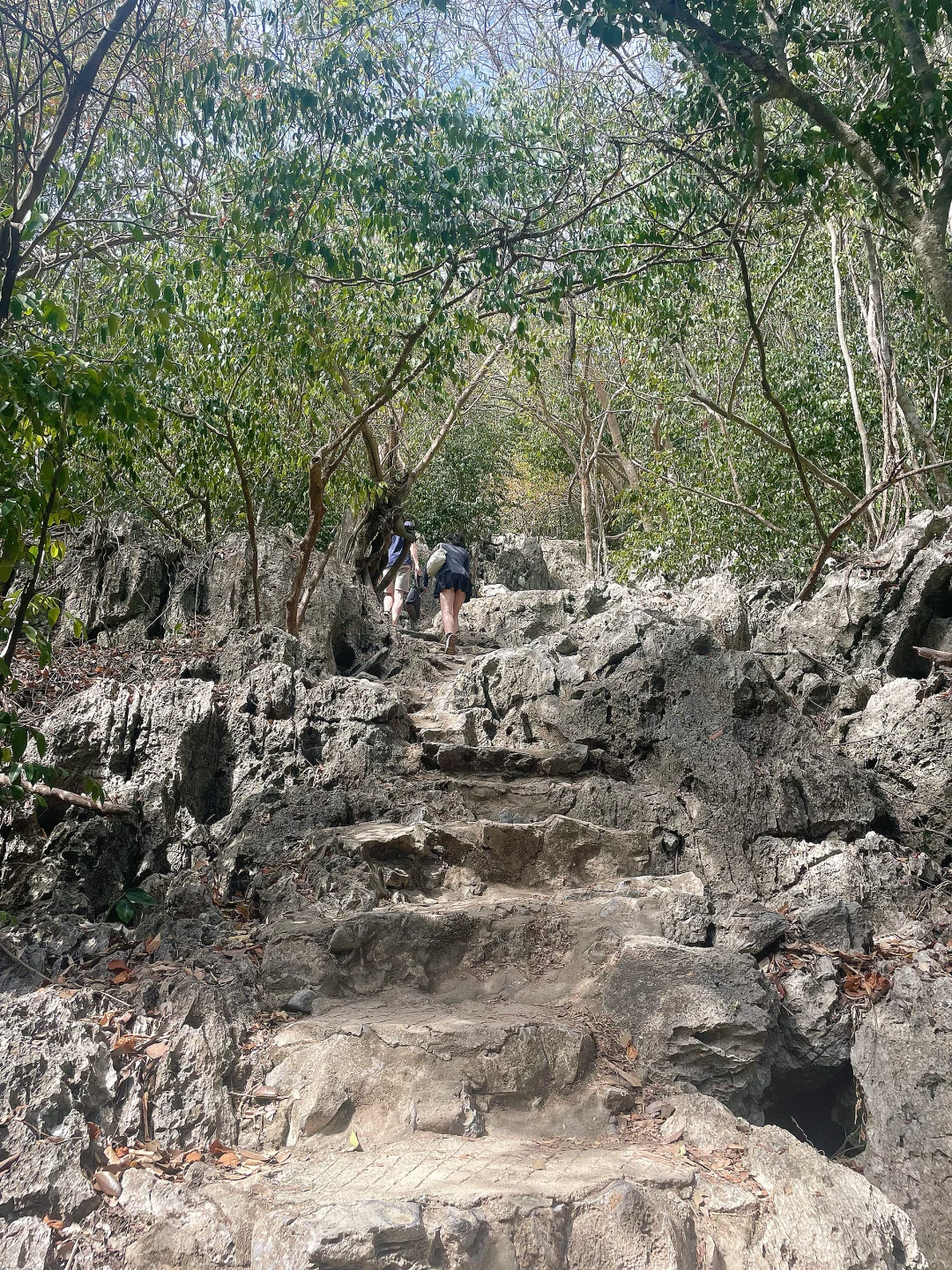 Hua Hin-Travel Guide to Khao Sam Roi Yot National Park in South Hua Hin