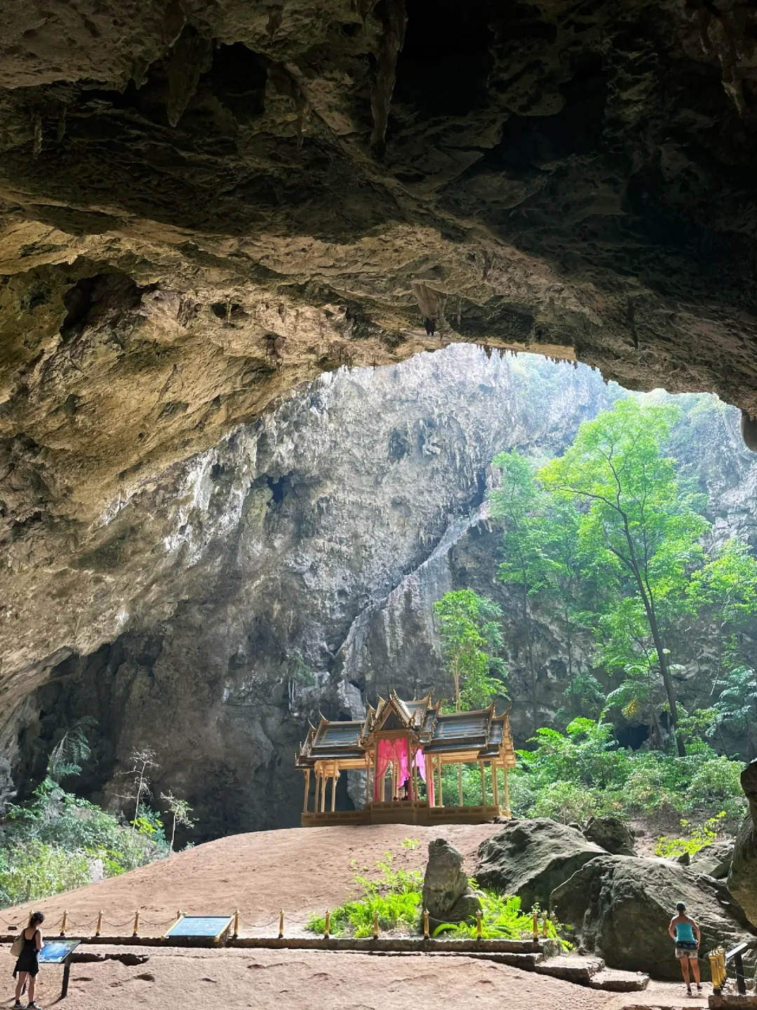 Hua Hin-Travel Guide to Khao Sam Roi Yot National Park in South Hua Hin