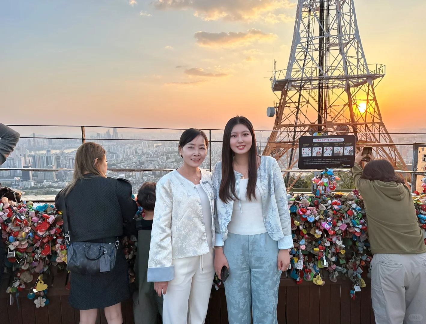 Busan/Jeju-Busan Maritime Cable Car🚡 is so beautiful! Visit Hanok Village and Seoul Tower