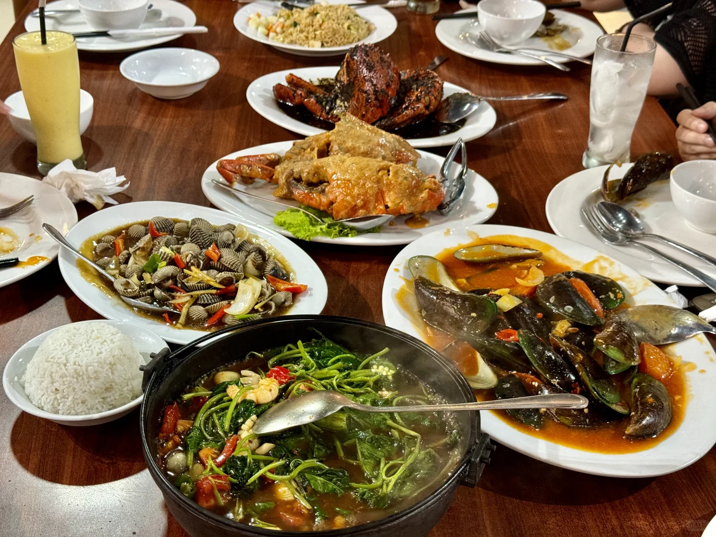 Bali-For friends traveling to Bali, I recommend you try Rumah Makan KBS seafood cuisine