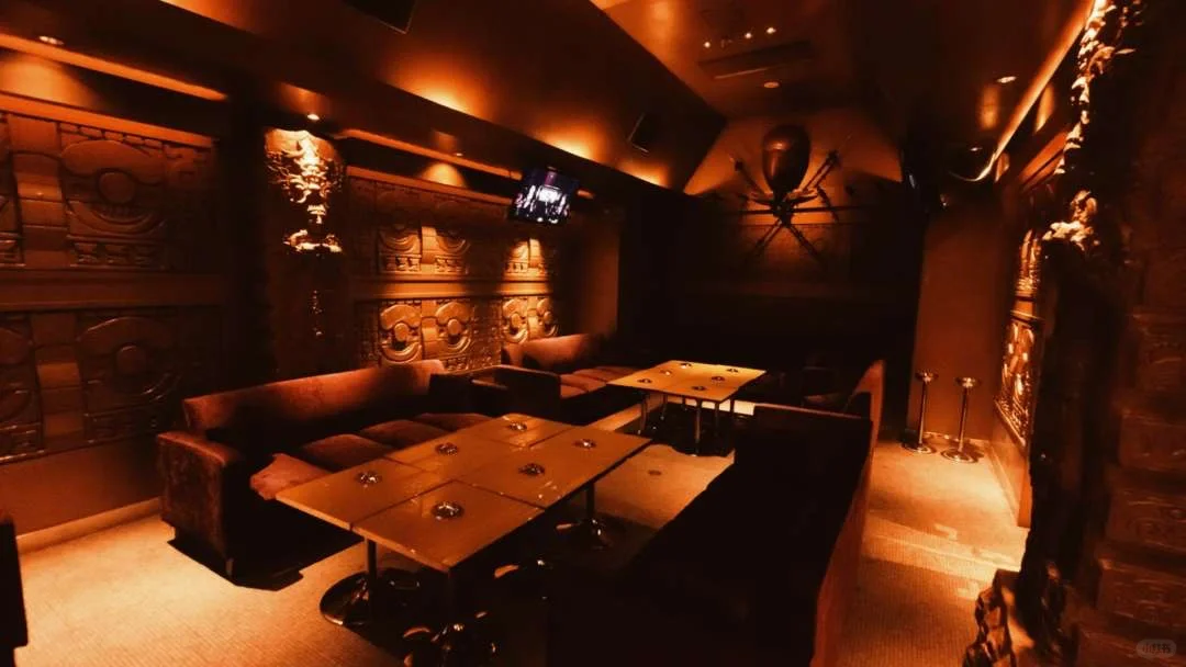 Sapporo/Hokkaido-Hokkaido's most popular nightclub KING XMHU, free drinks on weekdays