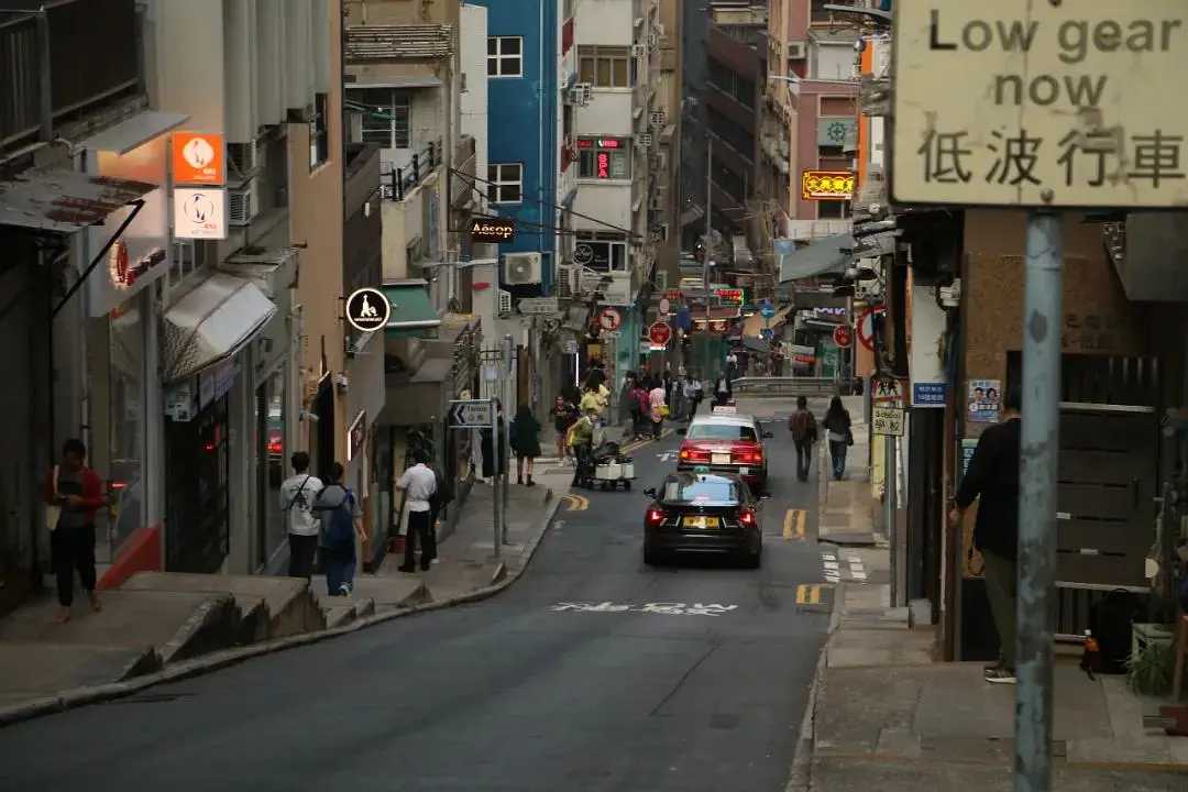 Hong kong-Hong Kong city walking tour, like a perfectly assembled Lego toy