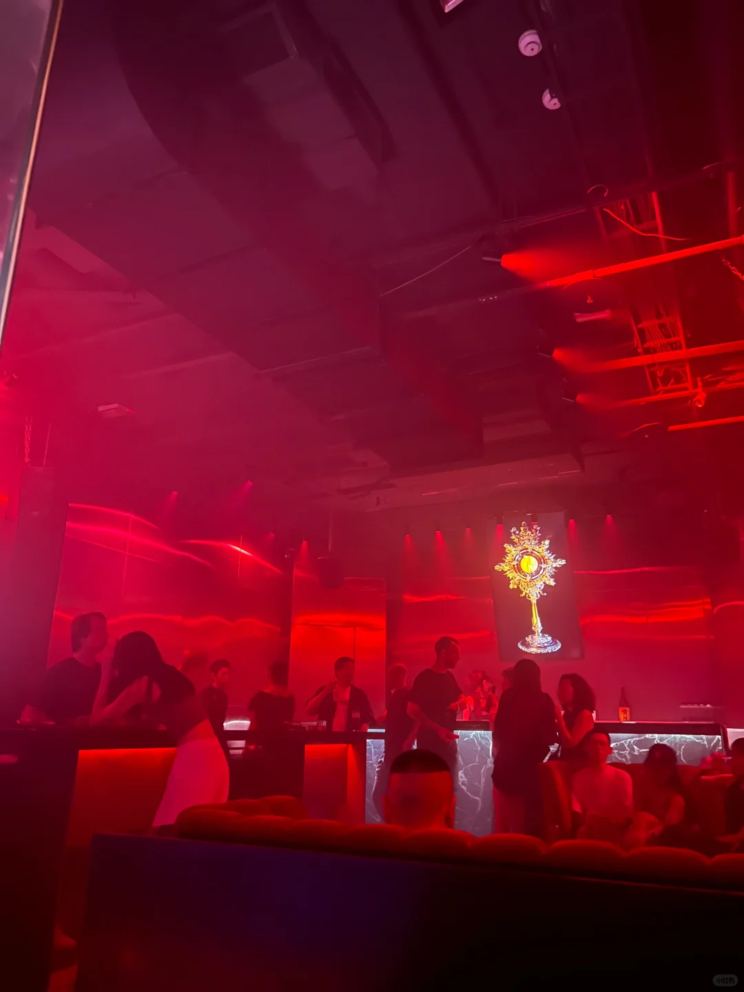 Taiwan-Taipei Final Club, pink lighting atmosphere, your passionate nightlife final fantasy