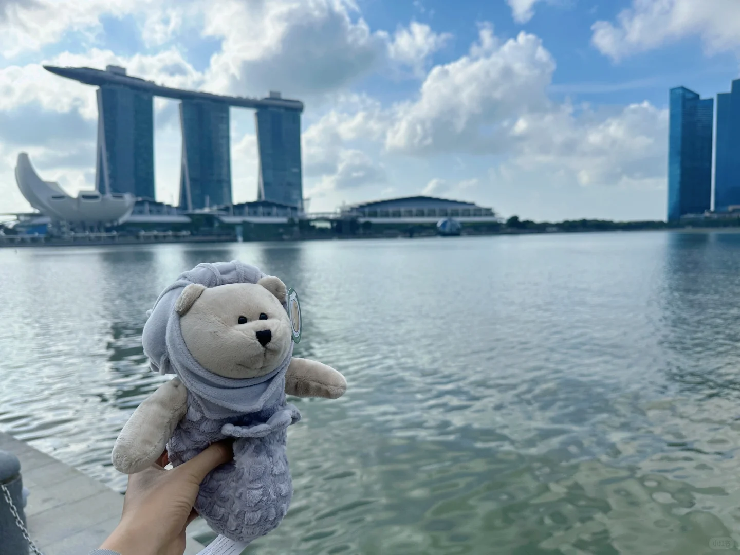 Singapore-Travel to Singapore to watch Coldplay concert and take photos with the Merlion