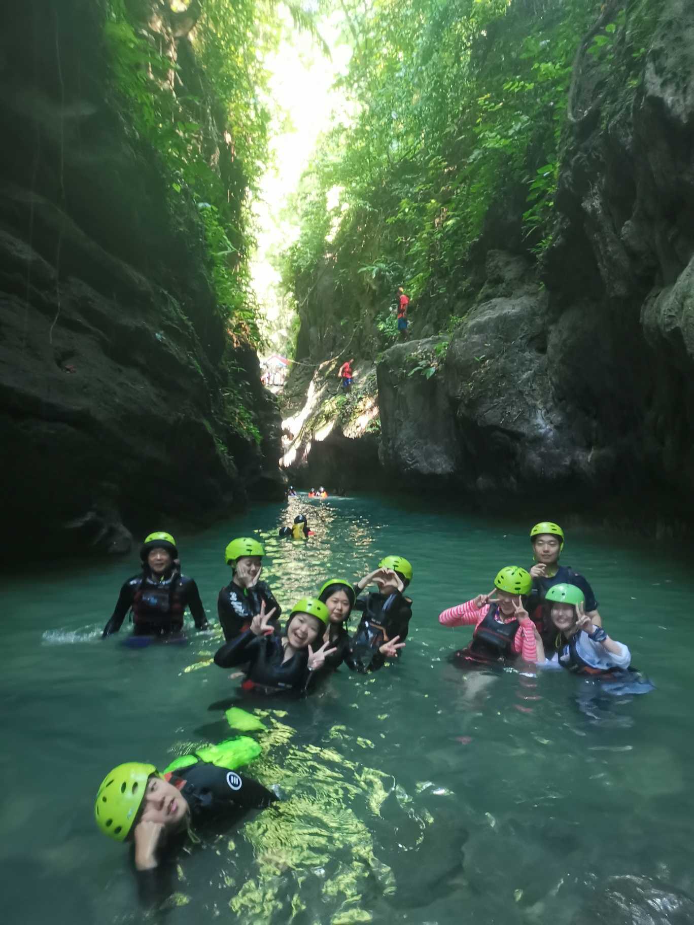 Cebu-Lonely travel expert shares his travel and study experience in Cebu