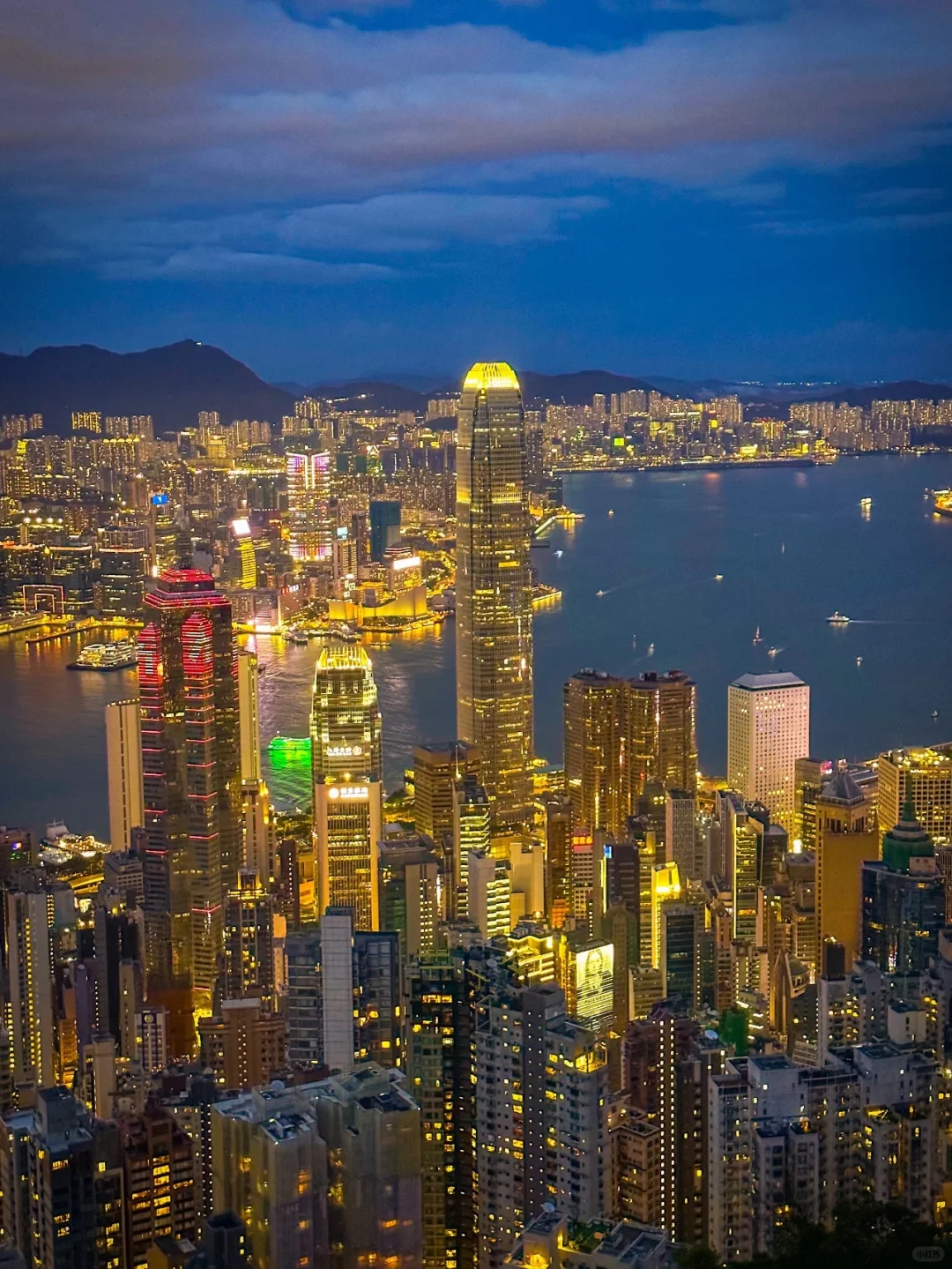 Hong kong-If you haven’t seen the night view of Victoria Harbour, you haven’t been to Hong Kong!