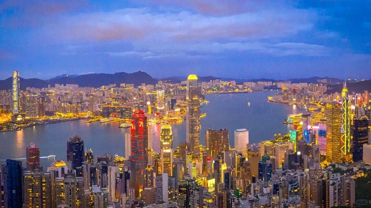 Hong kong-If you haven’t seen the night view of Victoria Harbour, you haven’t been to Hong Kong!