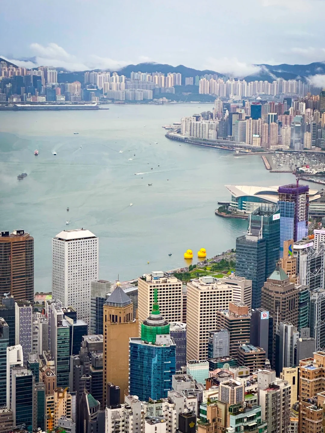 Hong kong-If you haven’t seen the night view of Victoria Harbour, you haven’t been to Hong Kong!