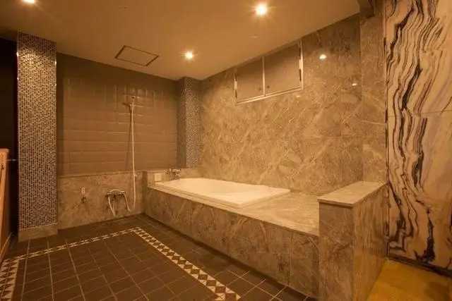 Tokyo-Japan's best value for money: bubble bath, reasonable price, excellent service