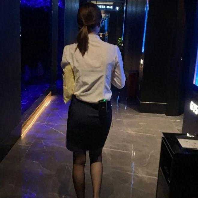 Macao-I work as a "skinny" in a Macau sauna: I only serve male guests